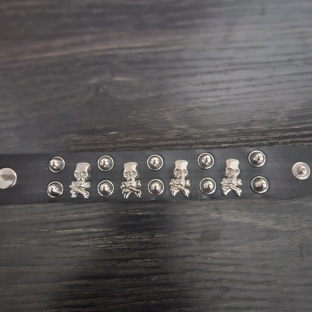 🌺 Lot B/D Black Leather Bracelet with Skull Studs